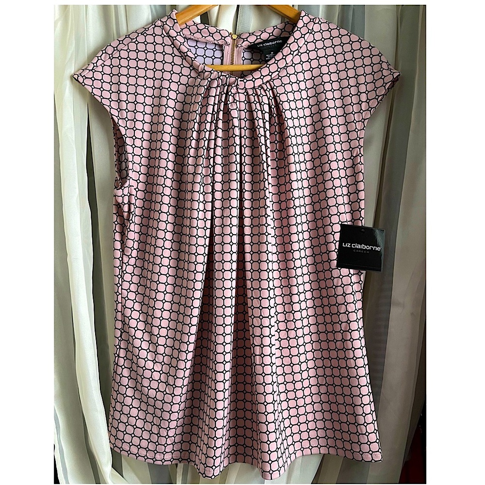 *New* Liz Claiborne Geo Print Sleeveless Top